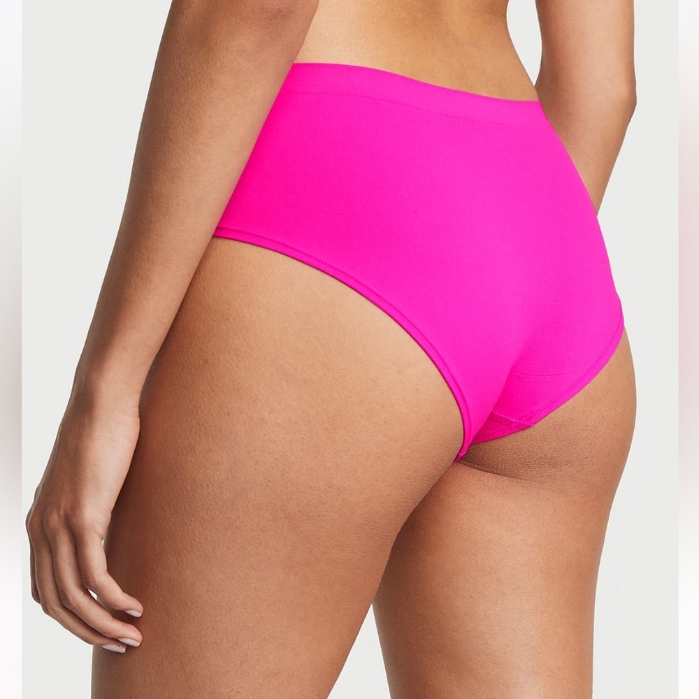 Seamless Hiphugger Panty - Picture 2 of 2